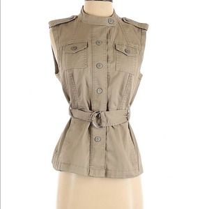 Ann Taylor green vest belted size medium